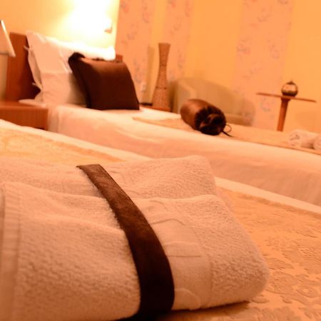 Hotel Pine Скопие Стая снимка