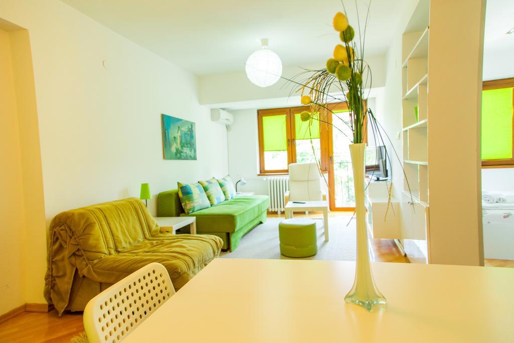 Hotel Pine Скопие Екстериор снимка