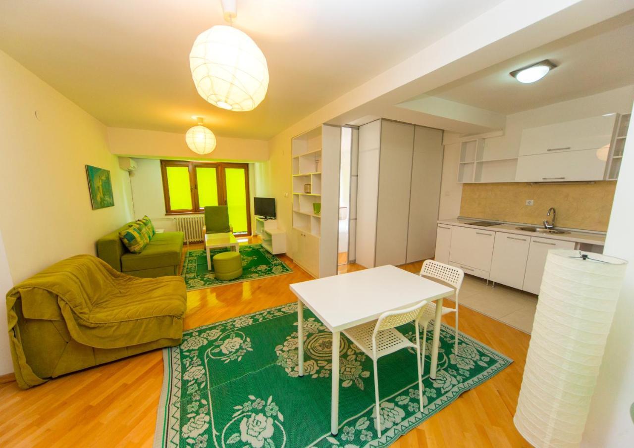 Hotel Pine Скопие Екстериор снимка