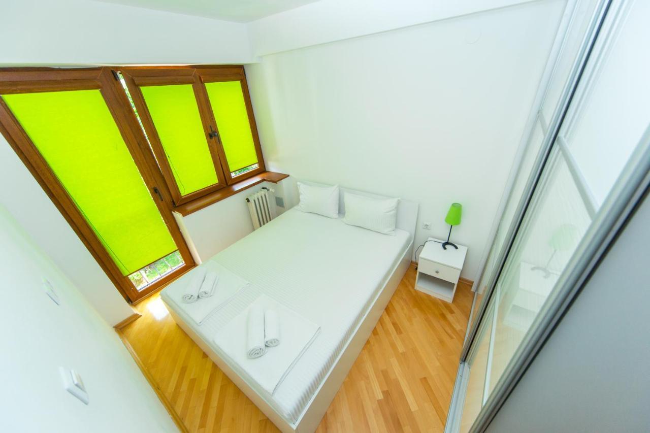 Hotel Pine Скопие Екстериор снимка