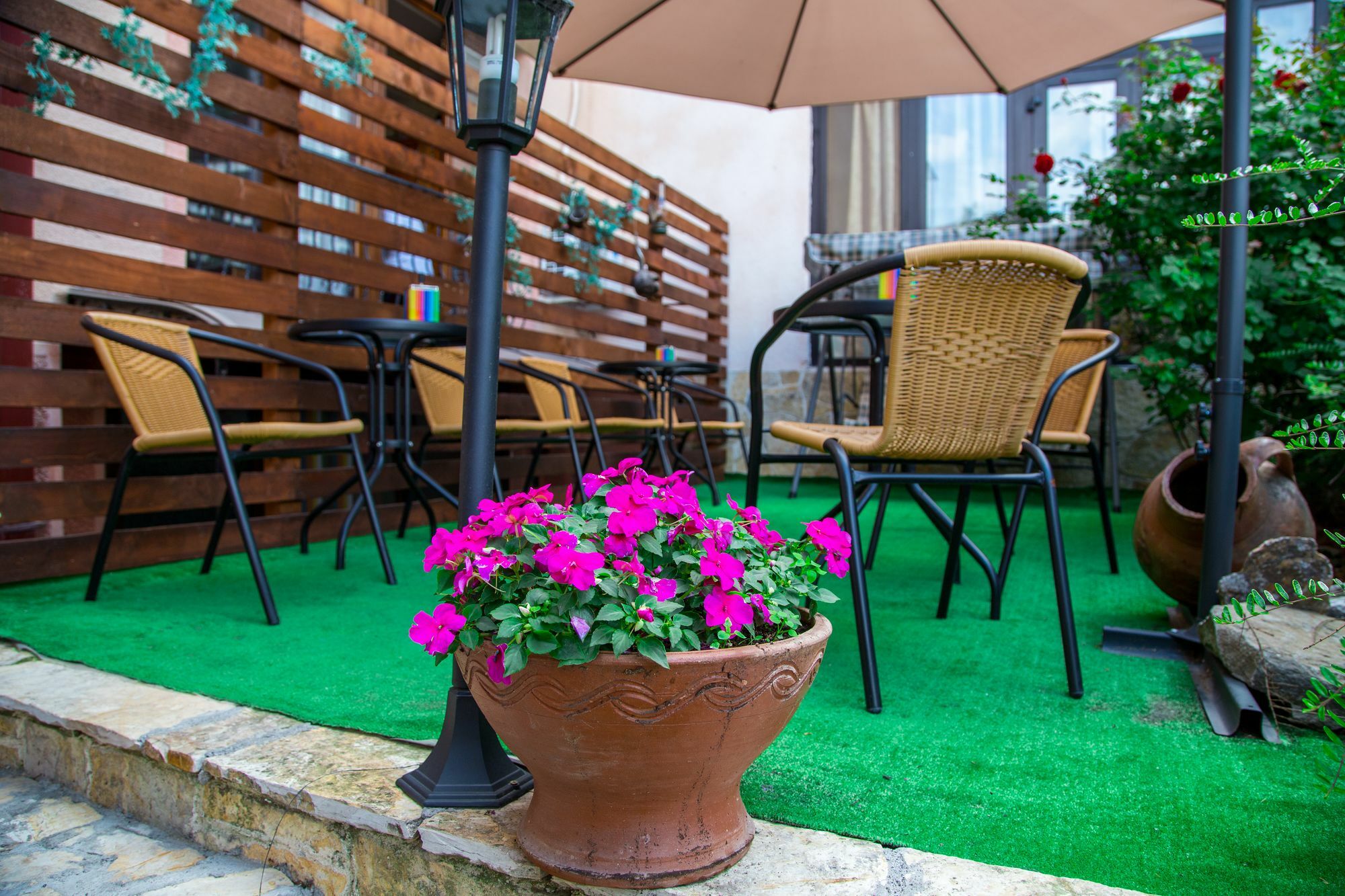 Hotel Pine Скопие Екстериор снимка
